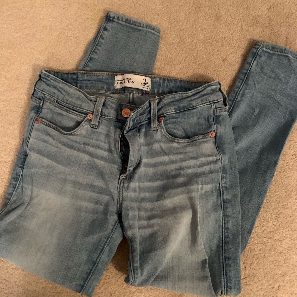 Abercrombie and Fitch light wash skinny jeans